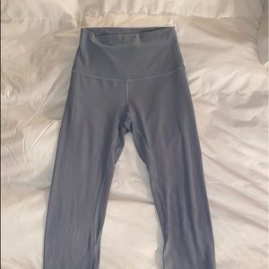 SUPER COMFY lululemon leggings - light blue size 4